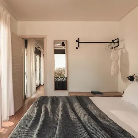 Thespis 3 سيكيا