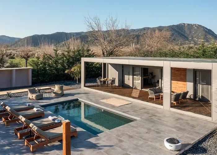 Thespis 3 Villa *