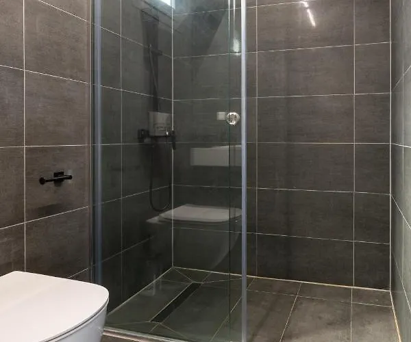 Villa Thespis 3 *