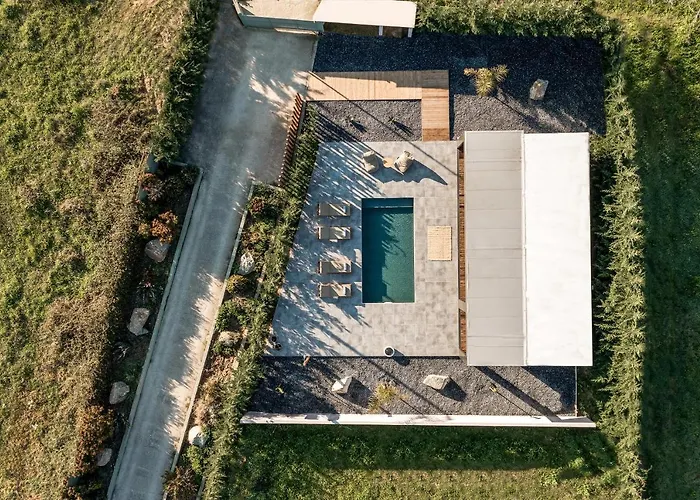 Villa Thespis 3